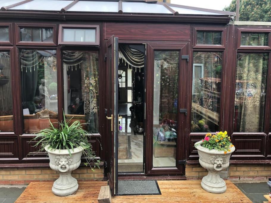 Cheerful 4 Bedroom House With Garden Free Parking London Eksteriør bilde