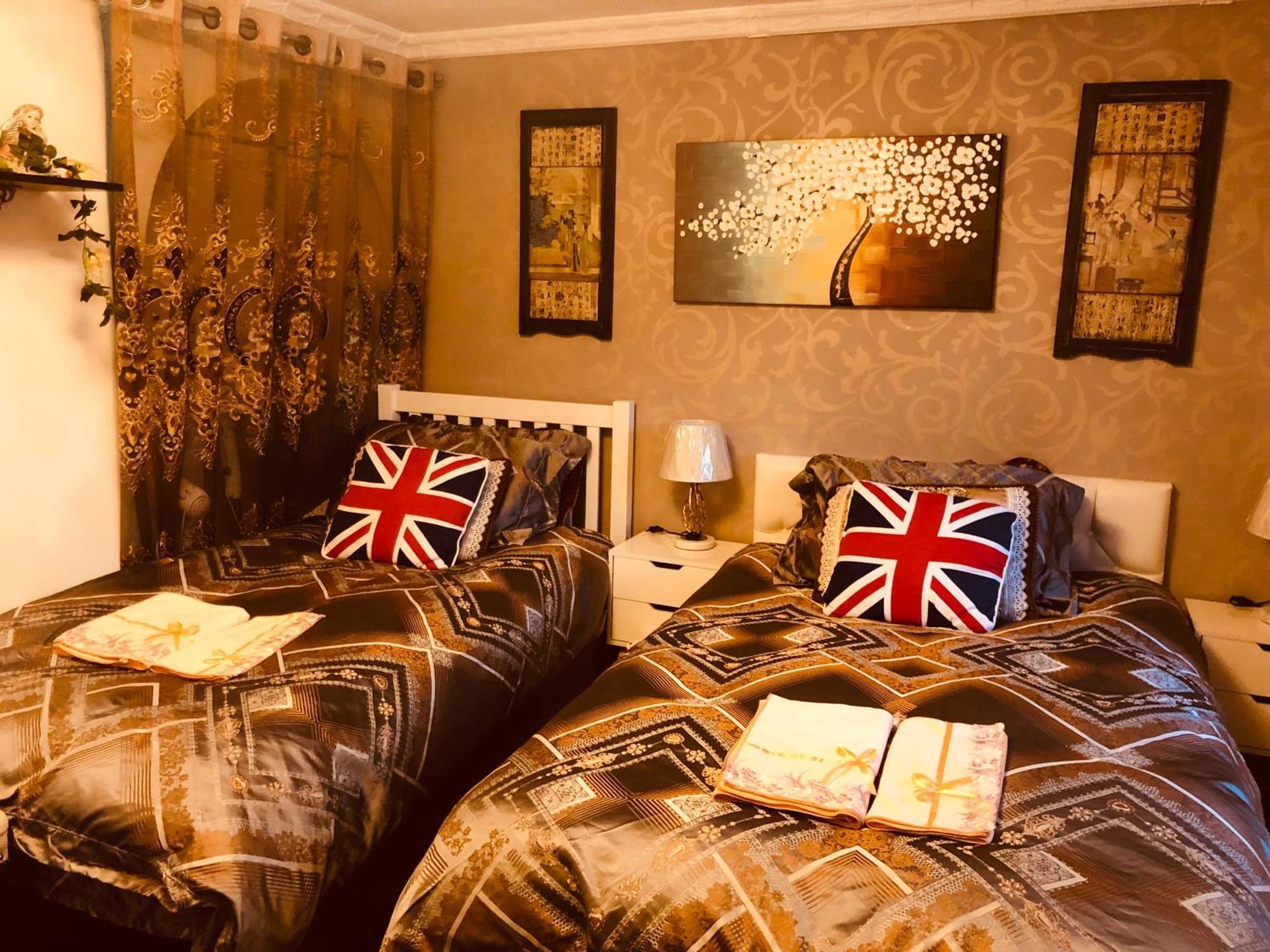 Cheerful 4 Bedroom House With Garden Free Parking London Eksteriør bilde